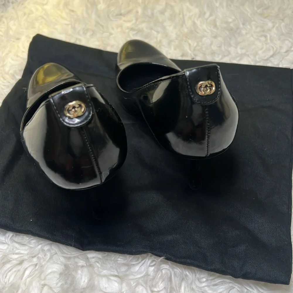 Gucci Black patent leather pumps size 7.5 - Picture 4 of 11